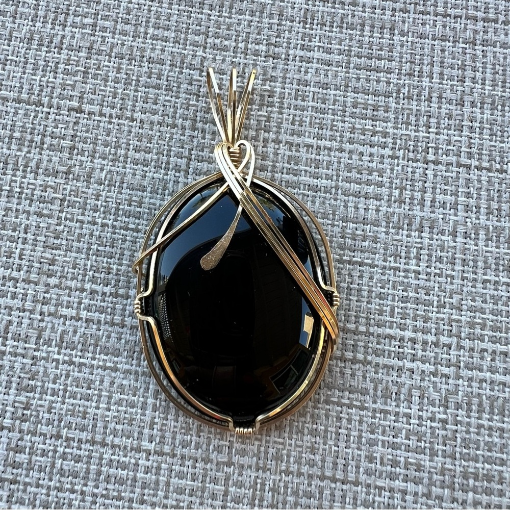 Black Onyx 14kt Gold Filled Wire Wrapped Pendant